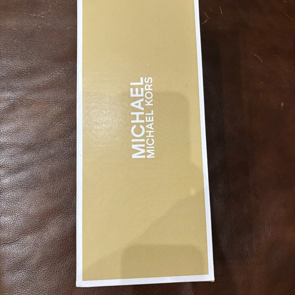 NIB Michael Kors Nori Metallic silver Ballet Flats 8M